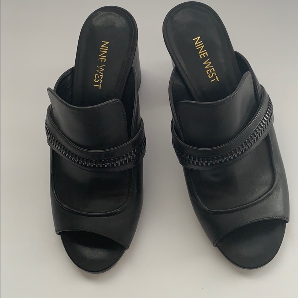 Nine West Mules Black Leather Size 6 1/2